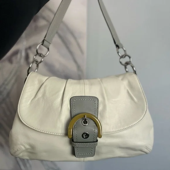 Elegant Cream Shoulder Bag Soho Coach